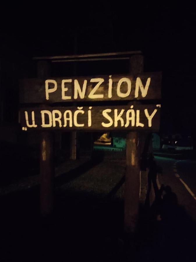 Penzion U Draci Skaly Ξενοδοχείο Svojse Εξωτερικό φωτογραφία